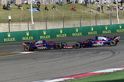 Авария пилотов Toro Rosso: Гасли ждал, что Хартли его пропустит