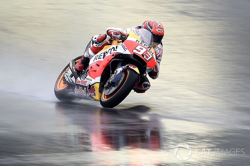 Márquez: “El favorito es Lorenzo por ritmo y porque no se juega nada”