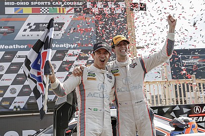 Castroneves comanda dobradinha da Penske em Mid-Ohio