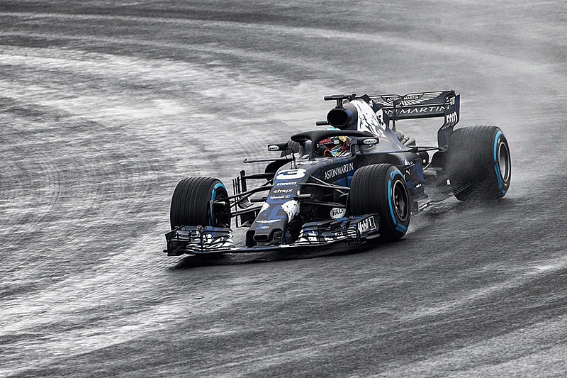 Ricciardo ya estrenó el RB14