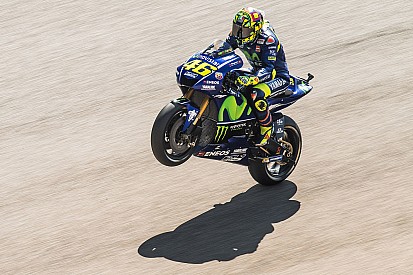 L'extraterrestre Valentino, dove vuole arrivare dalla prima fila?