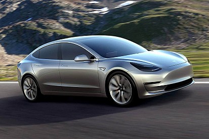 Tesla: geen gratis toegang tot Superchargers voor Model 3-kopers