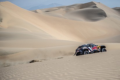 Sainz: "Estamos ante una de las fases cruciales del Dakar"
