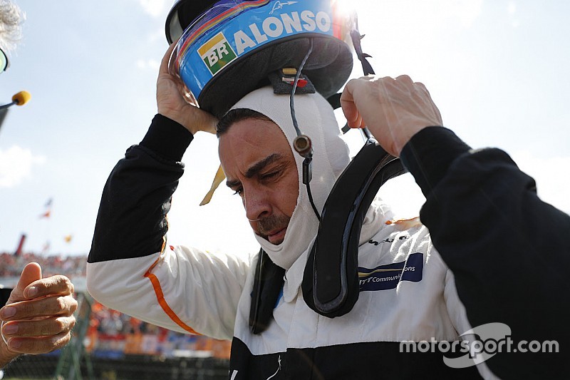 Alonso não descarta retorno, mas vê 2018 como adeus à F1