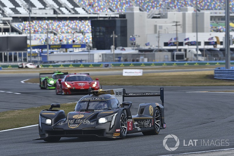 Albuquerque manda en las primeras dos horas de Daytona