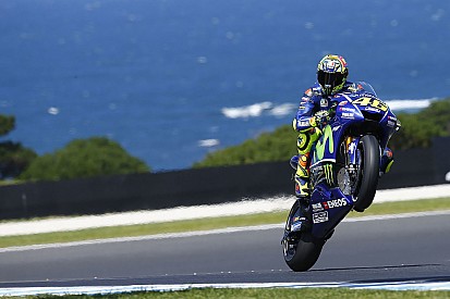 Rossi: “Donde estamos por detrás de Honda y Ducati es en la electrónica”