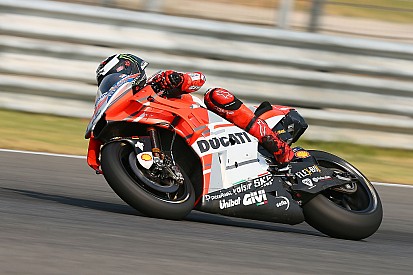 Lorenzo: "Non sono a mio agio, non mi viene il tempo"