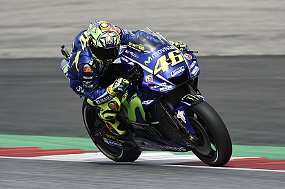 Rossi ve Vinales lastik problemi yaşamışlar