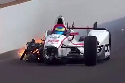 Kecelakaan hingga terguling, Bourdais menderita patah tulang