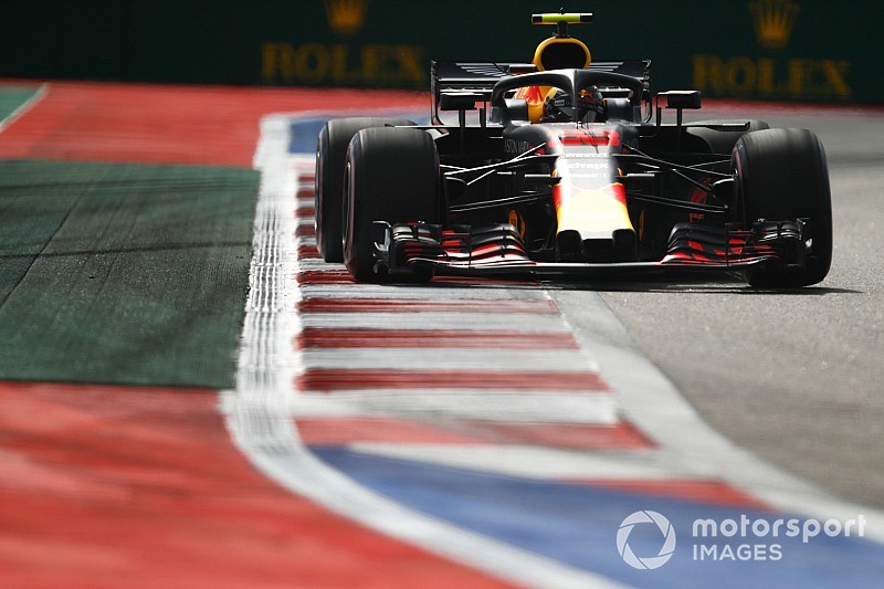 Verstappen na tweede en derde tijd: “Auto werkt zeer goed”