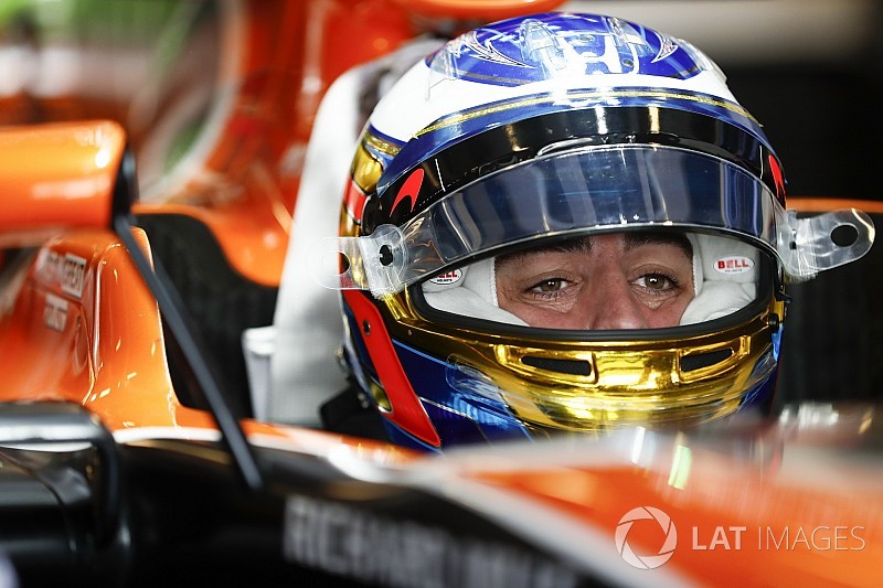 アロンソ、2018年は25レースに挑む過酷なスケジュールに