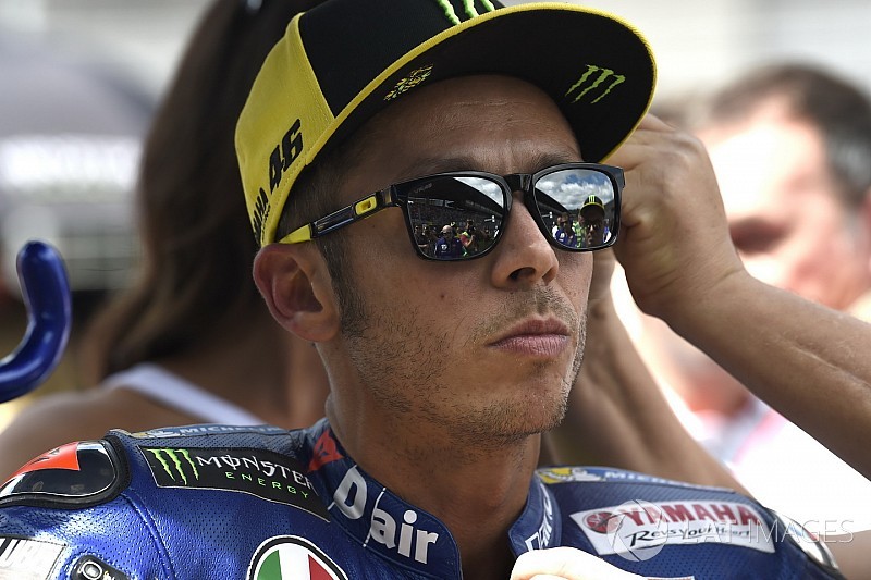 MotoGP-Star Valentino Rossi nach Motocross-Unfall im Krankenhaus