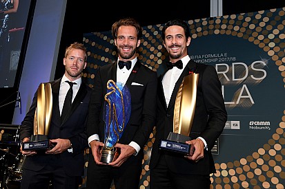 La Formula E si unisce alla scuola Central Saint Martins per i... trofei