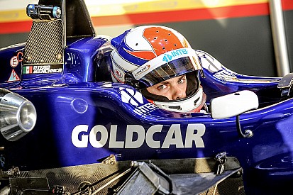 Менчака стал пилотом Fortec в Формуле V8 3.5
