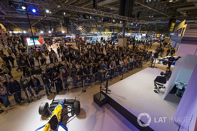 Прямой эфир: автоспортивное шоу Autosport International