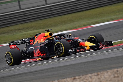 Ricciardo encontró dificultades con las ultrablandas