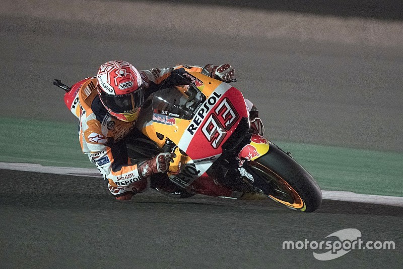 Marc Marquez mit Dashboard-Nachricht: Dein Bruder verfolgt dich!