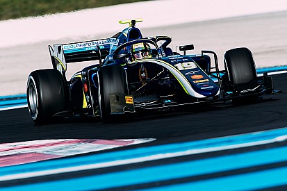 Norris leads Carlin 1-2 on Day 2 of Paul Ricard test