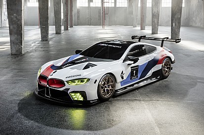 BMW офіційно представила M8 GTE