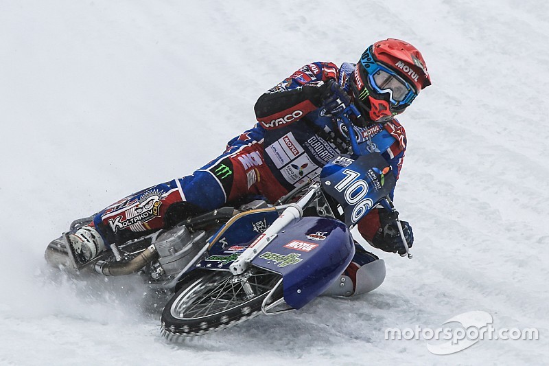 По лезвию бритвы. Лучшие фото этапа Ice Speedway Gladiators в Алма-Ате
