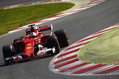 Formel-1-Tests 2017: "Ferrari blufft", meint Lewis Hamilton
