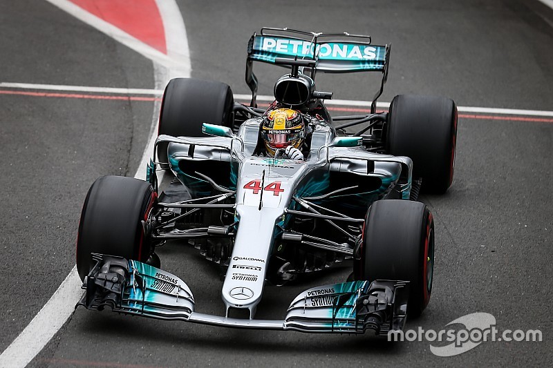 Britanya GP 3. antrenman: Yağmurlu seansta lider Hamilton!