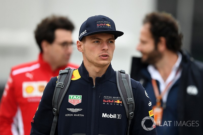 Sainz over kritiek op Verstappen: “Eén race kan alles veranderen”