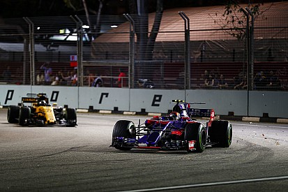 "Ontwikkelingssnelheid Renault brengt een lach op mijn gezicht", aldus Sainz