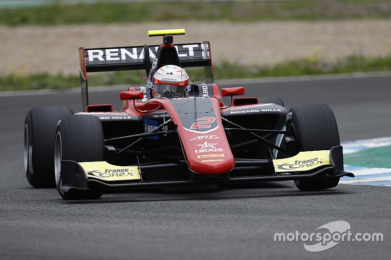Hubert tops first Jerez GP3 test day by 0.022s