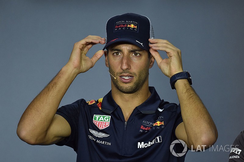 Ricciardo nie l'existence d'un pré-contrat avec Ferrari