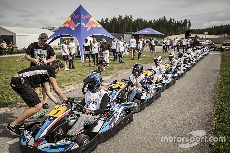 У Харкові визначили перших фіналістів Red Bull Kart Fight