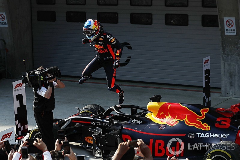 Fotogallery: Daniel Ricciardo vince in rimonta il GP di Cina di F1