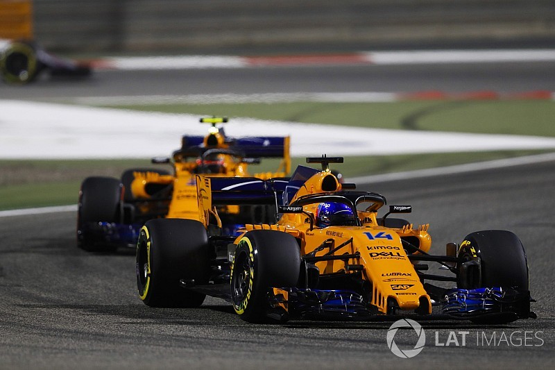 Alonso: McLaren flattered by