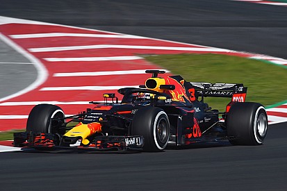 Ricciardo beats Hamilton to end Day 2 on top