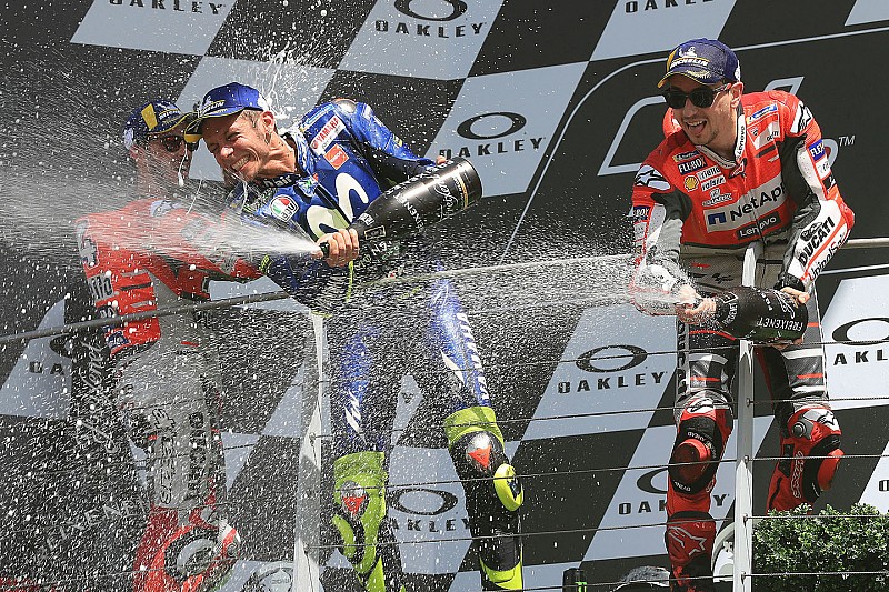 Rossi über Lorenzos Honda-Wechsel: