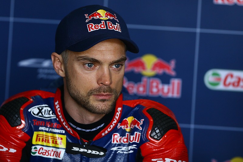 Cedera leher, Camier mundur dari Suzuka 8 Hours