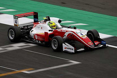 Mick Schumacher centra il secondo successo stagionale in Gara 2 a Silverstone