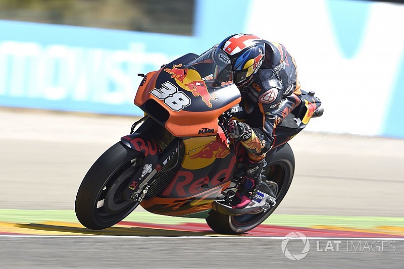 Smith, 2018'de KTM ile yarışmaya devam edecek