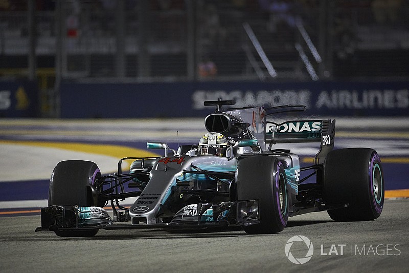 Лоу співчуває сінгапурським проблемам Mercedes