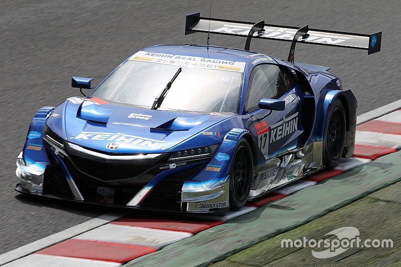 【スーパーGT】鈴鹿決勝:折り返しを過ぎ、17号車KEIHIN首位快走