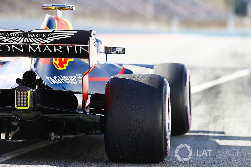 Вторник в Барселоне прошел на фоне неисправностей у McLaren и Red Bull