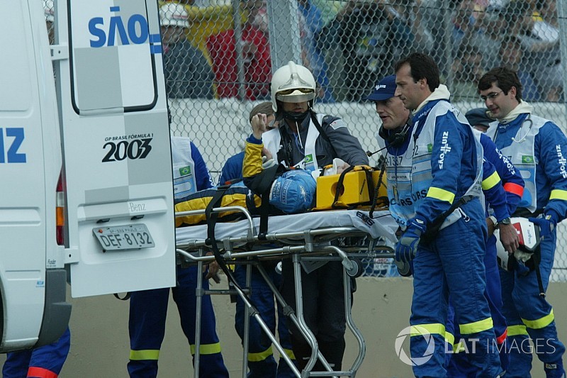 Brasil 2003: el terrible accidente que ausentó del podio a Alonso