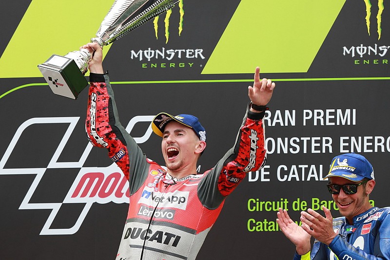 Lorenzo ora si gode la Rossa: