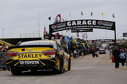 Rain delays start of Saturday night's NASCAR Sprint Cup race