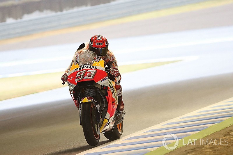 Une chute et une deuxième place pour Márquez
