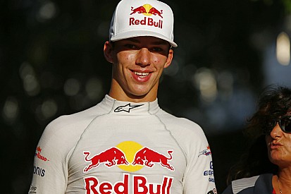 Gasly azonnal felvette Sainz tempóját: egy újabb csillag az égen?