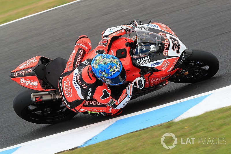 Melandri, el mejor en el arranque de los test del WorldSBK en Australia