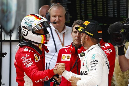 Trotz "Baku-Manöver": Osterfriede zwischen Vettel & Hamilton