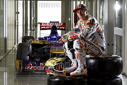 Cairoli maakt indruk in simulator: “Tijden kwamen in de buurt van Verstappen”