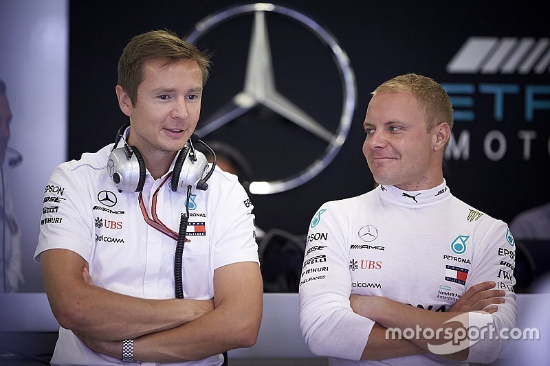 В Mercedes попробовали перевести историю с «ведомым» Боттасом в шутку